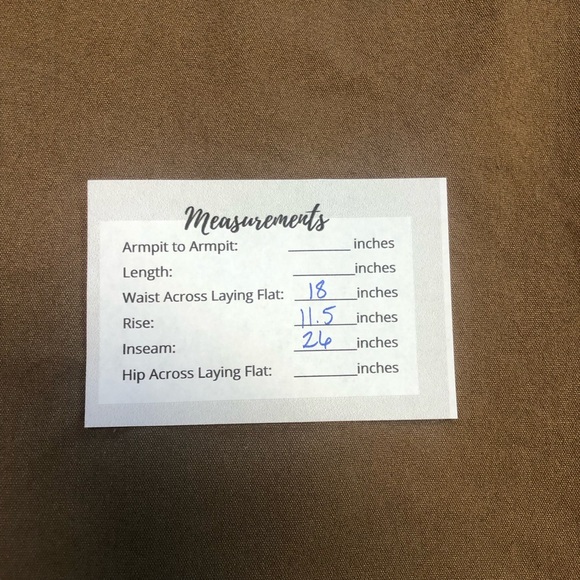 Chico’s Pull On Pant Wide Waistband Cropped - Picture 6 of 6